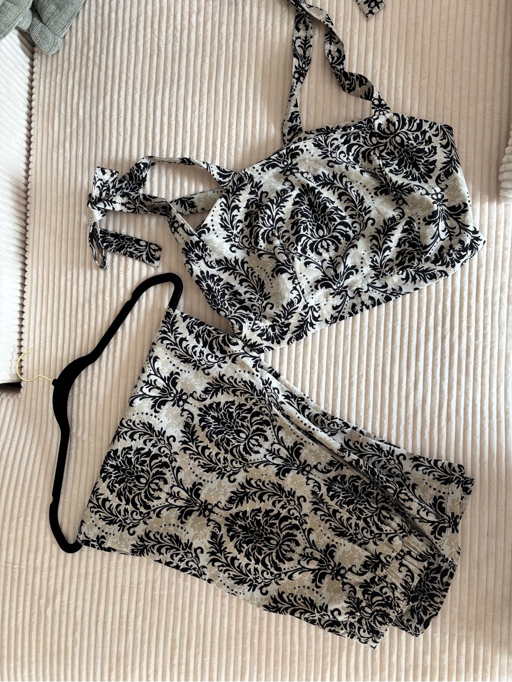Women’s Black and White Printed Set - Two-Piece Top & Pants, Vacation wear